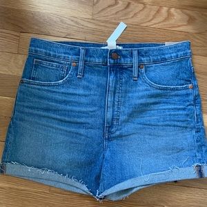Madewell High Rise Shorts in Malden Wash Size 30